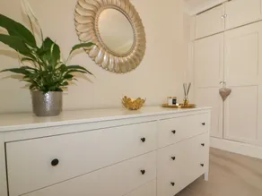 Robin Hill - Room