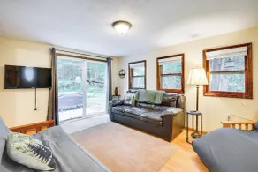 1 Mi to Brantingham Lake: New York Getaway! - Interior