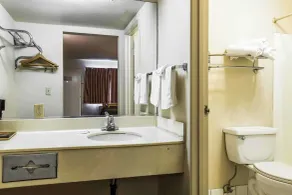 Rodeway Inn Ontario Mills Mall - Salle de bain