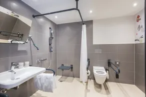 Holiday Inn - the niu, Cure Erlangen by IHG - Salle de bain