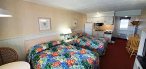 Shangri-La Motel - Room