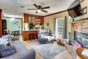 < 1 Mi From Suwannee River, Hideaway w/ Lanai - Interiør