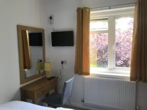 Old Farm Hotel - Room