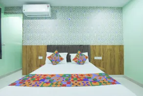 Golden Comforts Banglore - Quarto