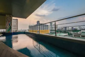 Skyloft Hotel - Piscine