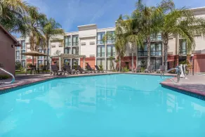 Wyndham Visalia - Piscine