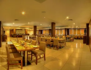 Hotel Le Ruchi The Prince - Restaurant
