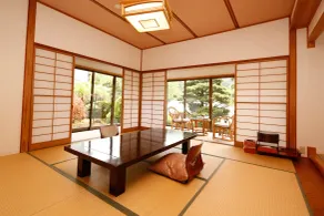 源泉掛け流しの宿Albergo湯楽 - Chambre