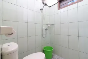 Lembur Incu Syariah Villa & Resto - Badeværelse
