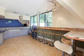Days Inn by Wyndham Nanuet / Spring Valley - Lobby