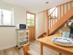 Little Hamlin - Interior