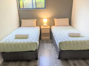 Seaview Motel & Apartments - Room