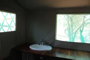 Mtomeni Safari Camp - Badrum