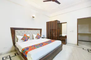 FabHotel The Arjun - Iffco Chowk Sector 29 - Room