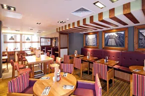 Premier Inn Edinburgh - Princes Street - Restaurant