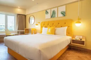 Bloom Hub l WEH Andheri - Room