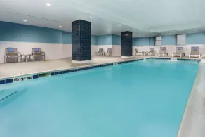 Hampton Inn & Suites Baltimore Inner Harbor - Piscine