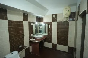 Hotel Sapphire Inn - Badezimmer