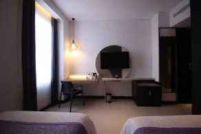Forriz Hotel Yogyakarta - Room