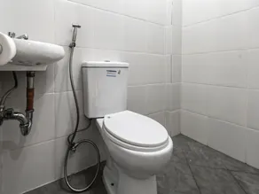 OYO 736 Jade Apartelle - Badeværelse