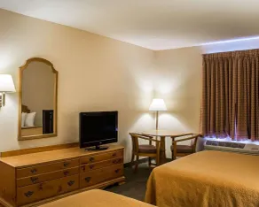 Quality Inn & Suites Bellville - Mansfield - Chambre