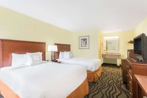Baymont by Wyndham Savannah Midtown - Chambre