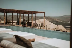 MIRA Earth Studios - Pool
