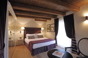 Trevi Palace Luxury Apartments - Chambre