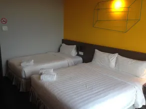 KIP Hotel - Room