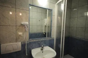 Matejko Hotel - Bathroom