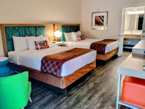 Tiki Resort - Lake George - Quarto
