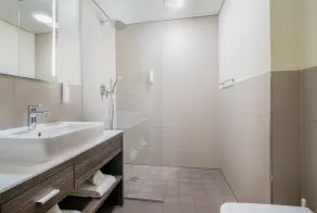 Best Western Hotel Airport Frankfurt - Bathroom