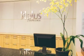 Saint Moritz Hplus Express - Reception