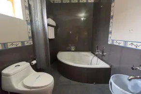 Meadows Residency - Bathroom