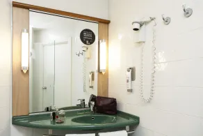 Ibis Girona - Salle de bain