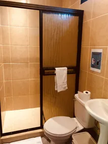 Millenium Manuel Antonio Park and beach - Bathroom