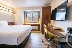 Microtel Inn & Suites Cheyenne - Room
