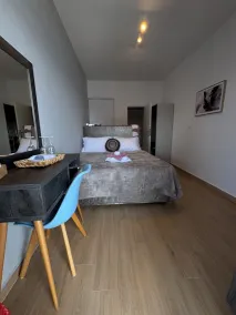 Kaloniki Rooms & Suites - Chambre