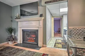 Lovely condo w/ indoor pool *only steps to parkway - Innvendig