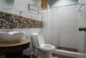Ala Amid Bed & Breakfast - Bathroom