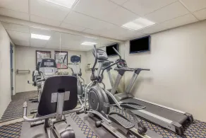 Days Inn by Wyndham Geneva/Finger Lakes - Fitnesscenter