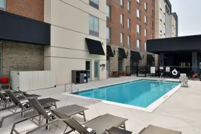 Hampton Inn & Suites Greensboro Downtown - Pool