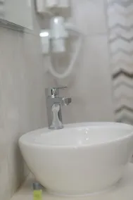 Pruva Prestige Hotel - Bathroom