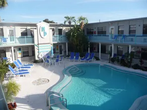 Royal North Beach - Pool