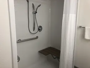 Sleep Inn Louisville Airport - Bathroom