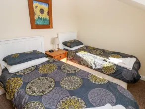 Saddlers Cottage, Berllandeg Farm - Room