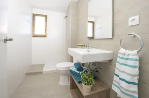 Ona Aquamarina - Bathroom