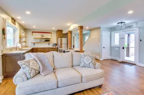 Modern Nellysford Getaway on 40 Private Acres! - Interiør
