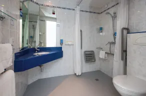 Holiday Inn Express Stoke-On-Trent by IHG - Baño