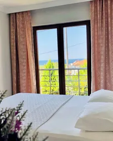 Poyraz Konuk Evi - Vista dalla camera